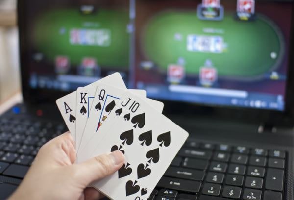 Studio meja blackjack h5.ayuwin Sydney Pools dengan dealer profesional dan kamera multi-sudut